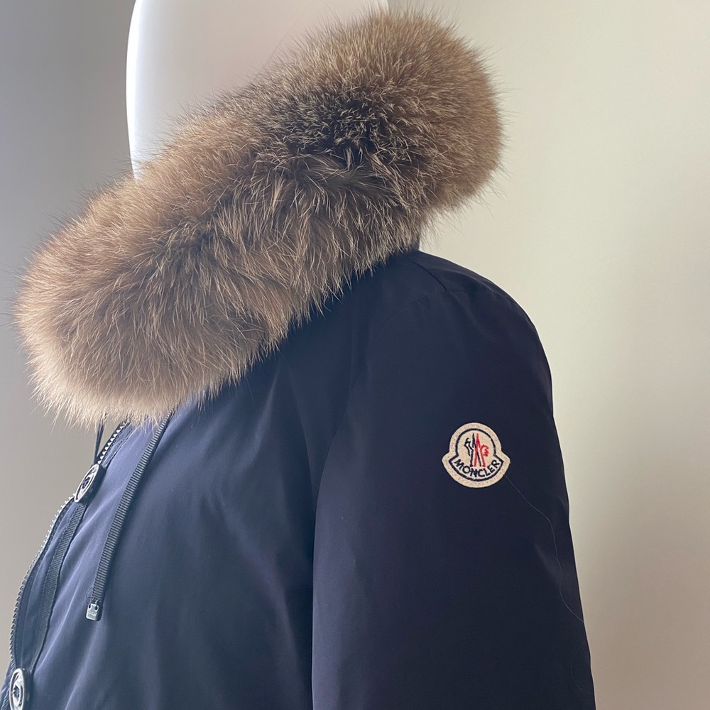 Navy Down MONCLER with fur coat